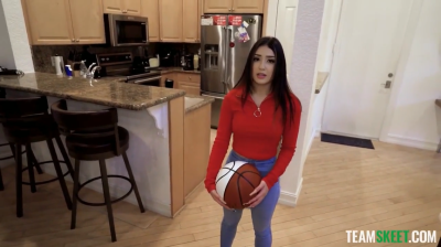 avฝรั่ง ให้พี่ชายสอนเล่นบาสแลกกับการยอมโดนเย็ด Violet Gems